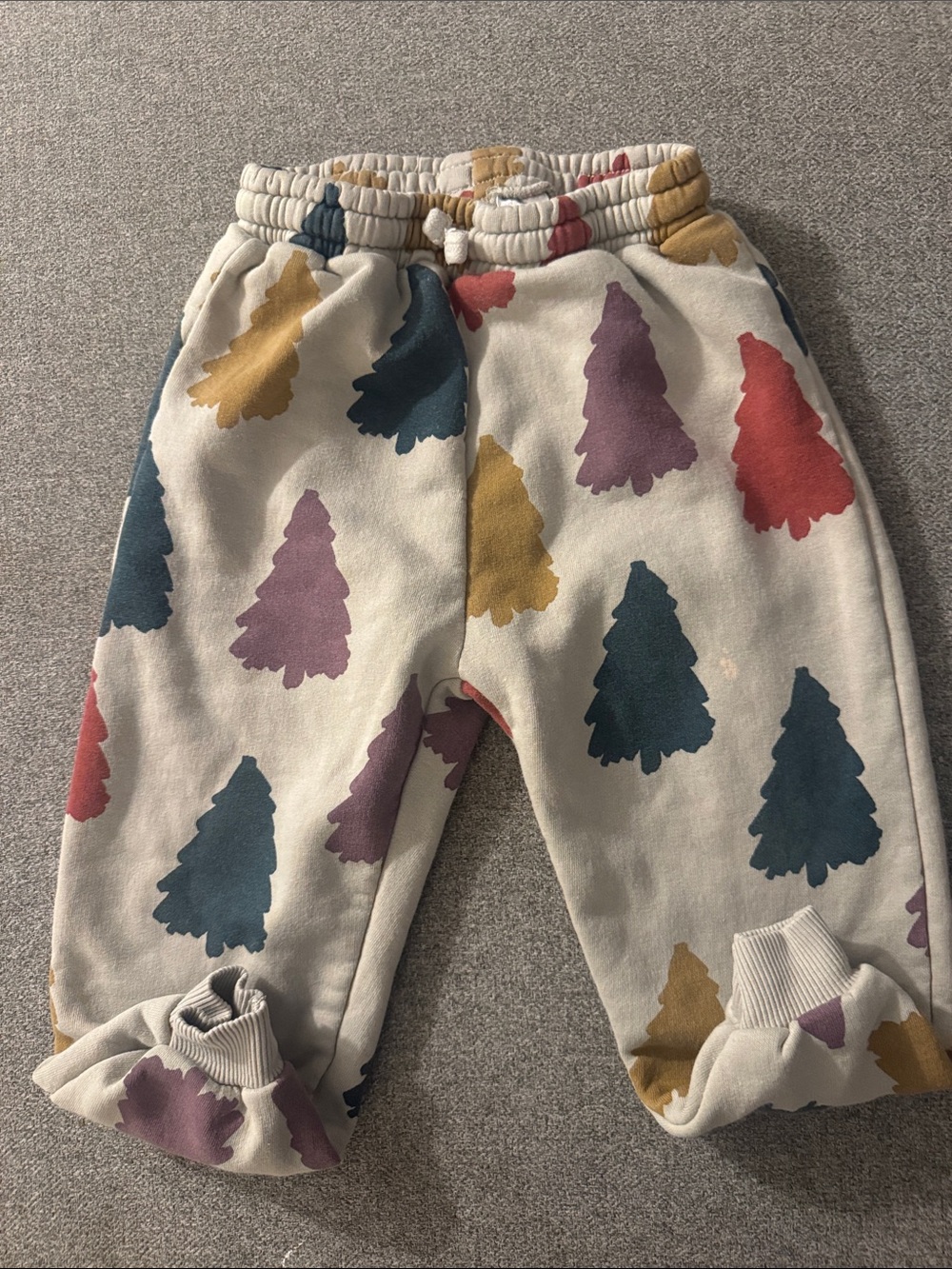 5/$15- Zara joggers size 3-4